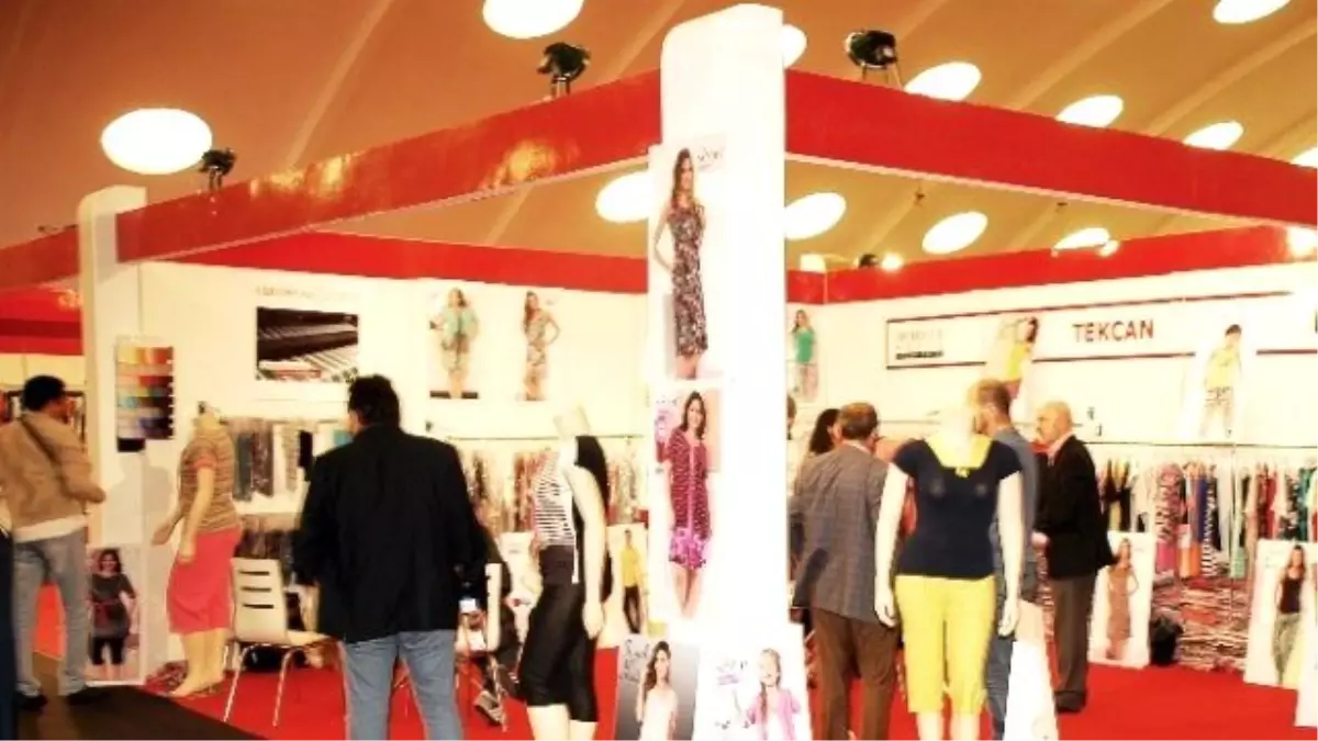 Türk Tekstil ve Hazır Giyim Sektörü Kuzey Afrika\'ya Çıkarma Yaptı