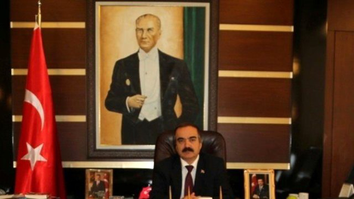 Vali Coş İstiklal Marşı\'nın Kabulü Vesilesiyle Bir Mesaj Yayımladı