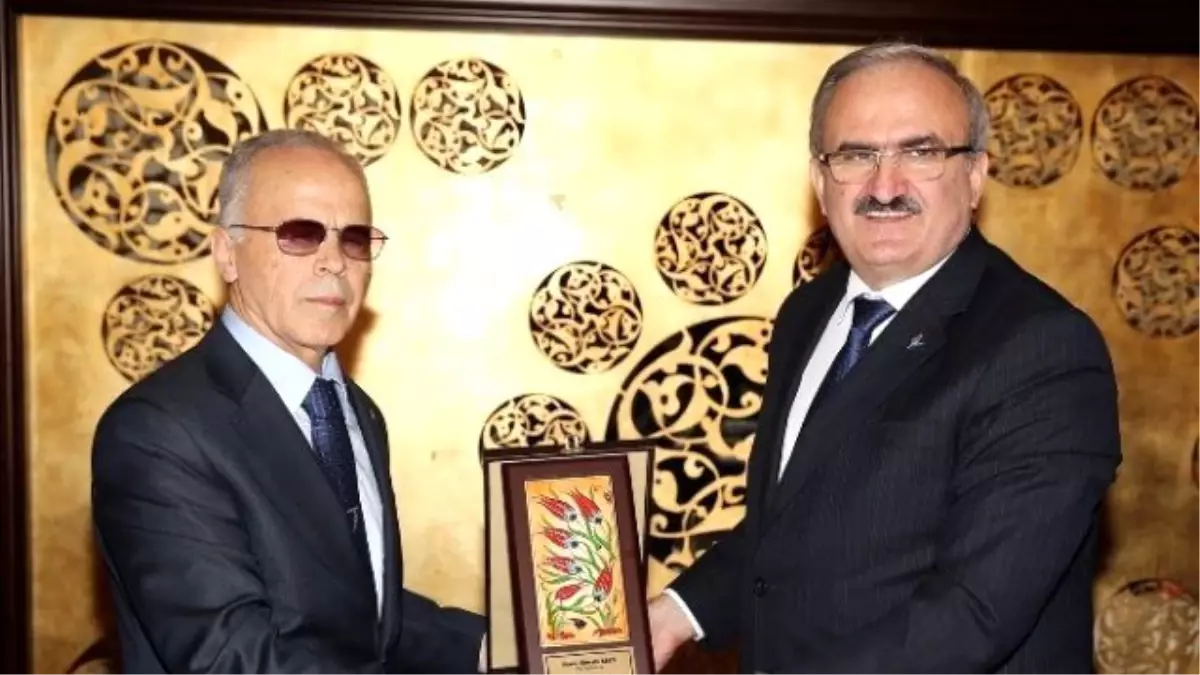 Vali Yardımcısı Hüseyin Eren\'e Veda Yemeği