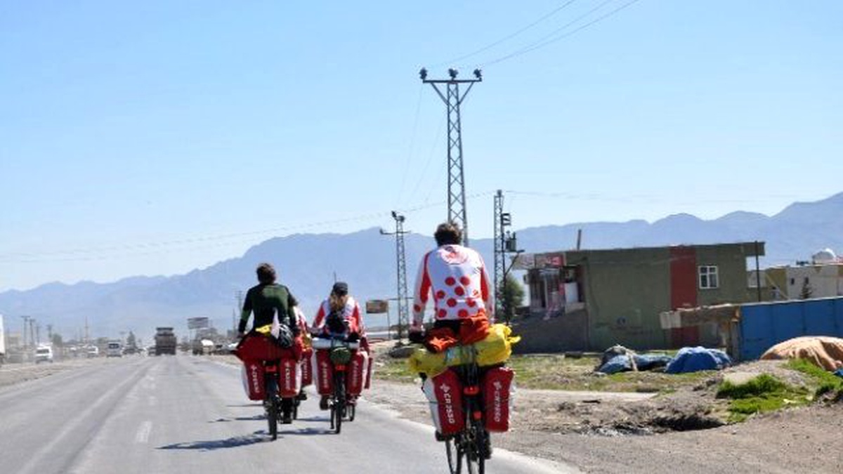 0 Kişilik Polonyalı Bisikletçi Habur\'dan Geçiş Yaptı