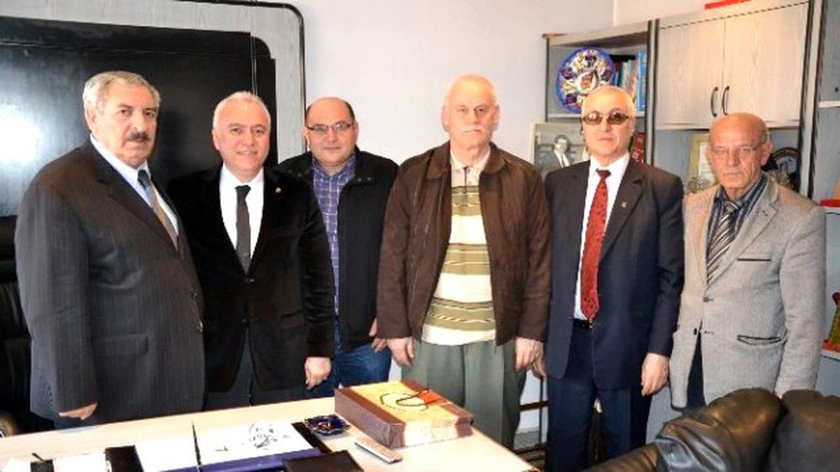 AK Parti Milletvekili Aday Adayı Ünsal\'dan Şoförler ve Otomobilciler Odası Başkanı Ateş\'e Ziyaret