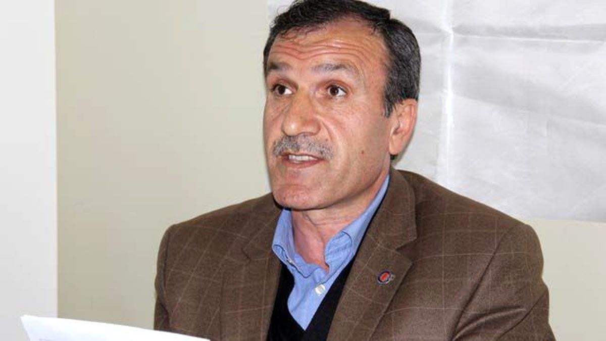 Akbulut: Adı Memur, İşi Çaycılık