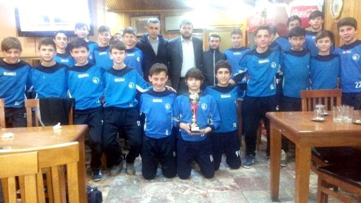 Anadolu Aile Termikspor 3. Kupasını Aldı