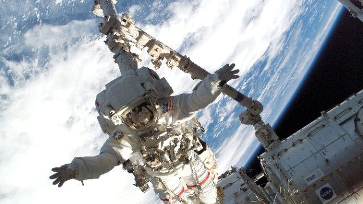 UUİ\'deki Üç Astronot Dünya\'ya Döndü