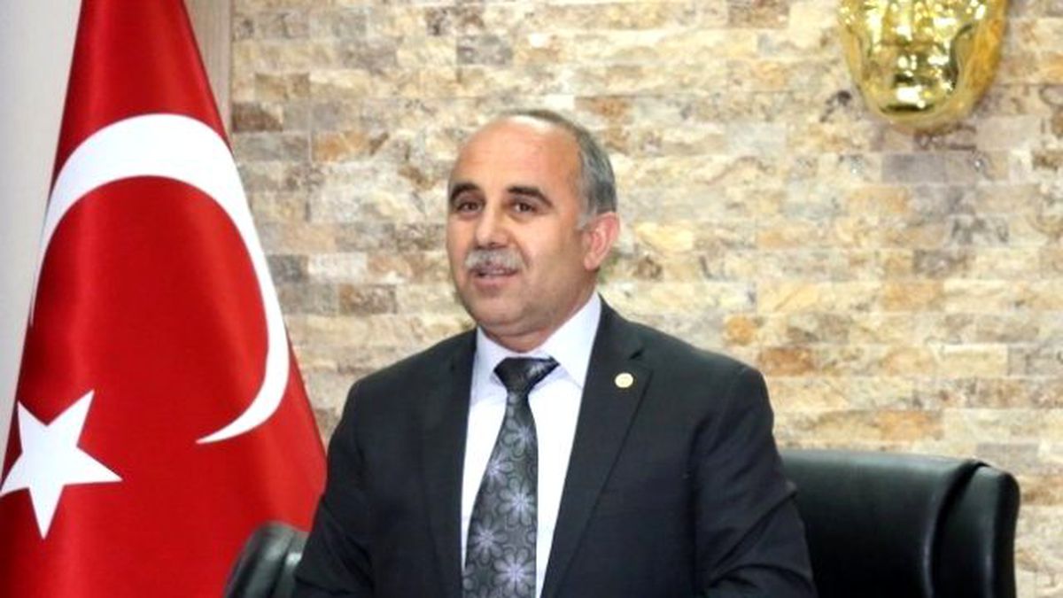 Gördes Belediye Başkanı Akyol\'dan İstiklal Marşının Kabulü Mesajı