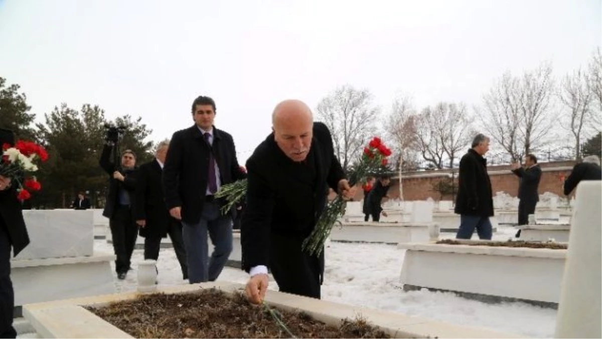 Başkan Sekmen: "12 Mart Kurtuluş Günümüz, Hepimize Kutlu Olsun"