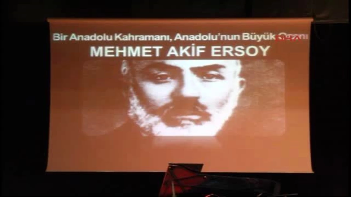 Burdur - Tuluyhan Uğurlu\'dan Mehmet Akif Ersoy Resitali