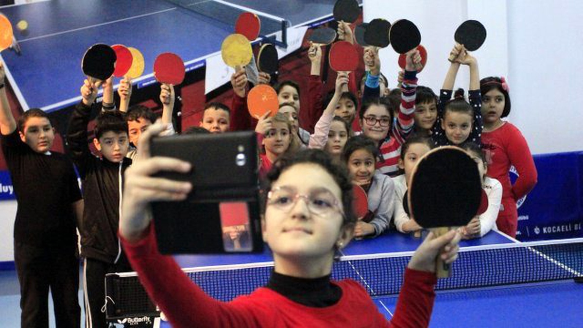 \'\'Çek Bi Sporfi\'\' Gönder