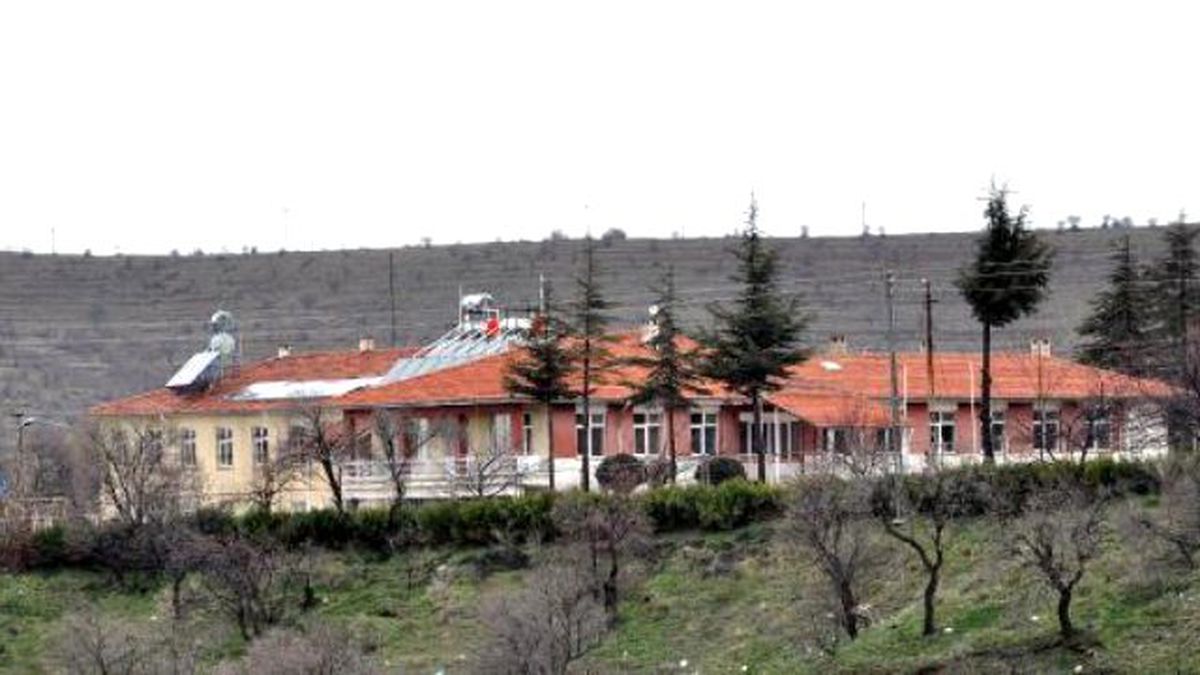 Elazığ\'da Kızların Cinsel İstismara Uğradığı Merkezin Görevlileri Açığa Alındı