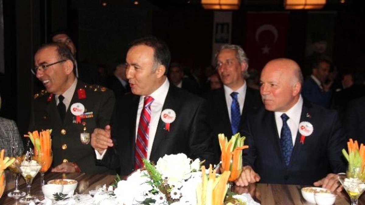 Erzurum\'da "12 Mart" Resepsiyonu