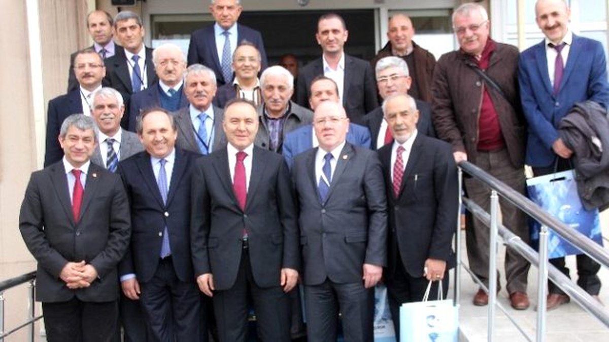 Gazeteciler Konfederasyonu Yönetim Kurulundan Vali ve Başkan\'a Ziyaret