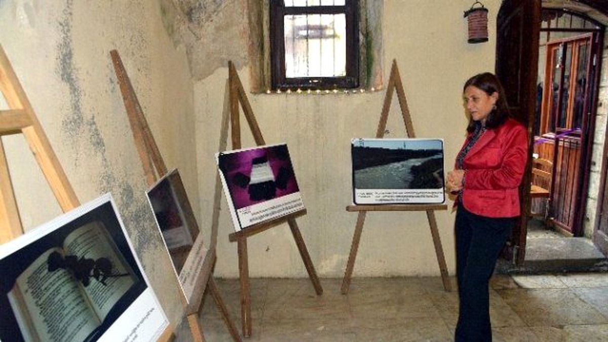 Göç Kadınları, Kenar Mahallelerdeki Yaşamlarını Fotoğrafa Yansıttı
