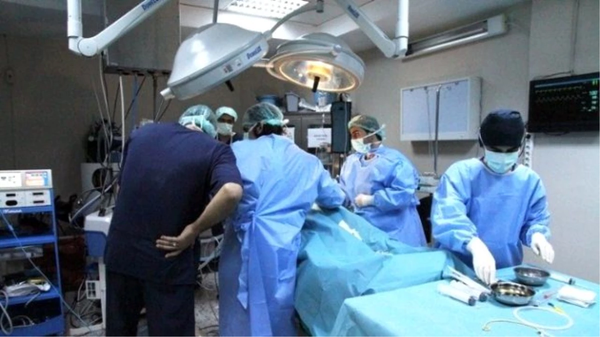 Harran Üniversitesi Hastanesinde Kesiksiz Karaciğer Ameliyatı Yapıldı