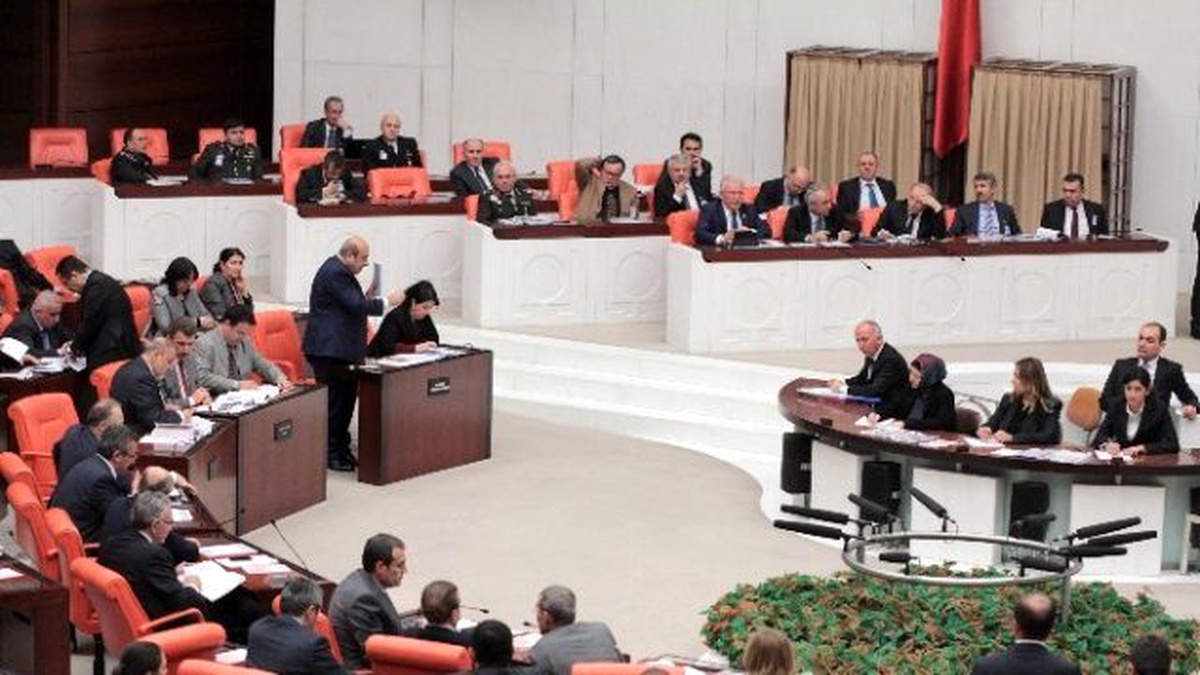 İç Güvenlik Paketi\'nin Kalan Maddelerinin Komisyona Çekilmesi İstendi