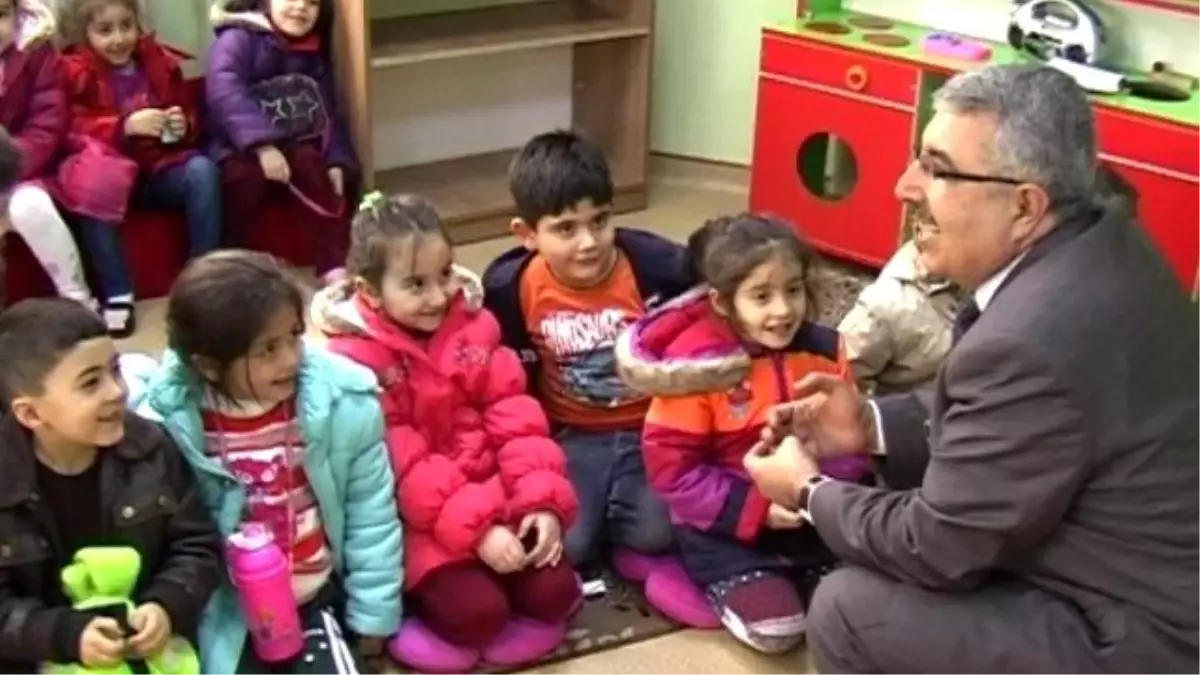 İlçe Milli Eğitim Müdürü Gündeş'ten Anaokuluna Ziyaret