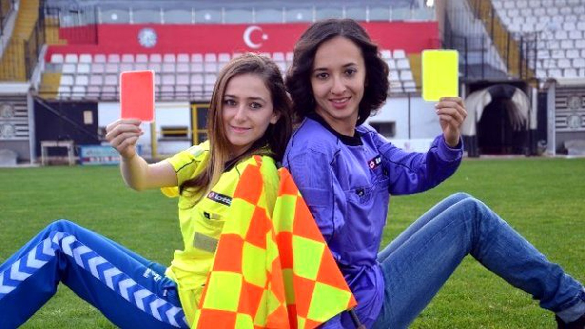 Kadınlar Artık \'Ofsayt\' Nedir Biliyor