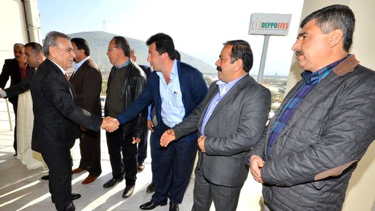 Kocaoğlu Ve Bakıcı, Selçuk\'taki Meyve Üreticileriyle Buluştu
