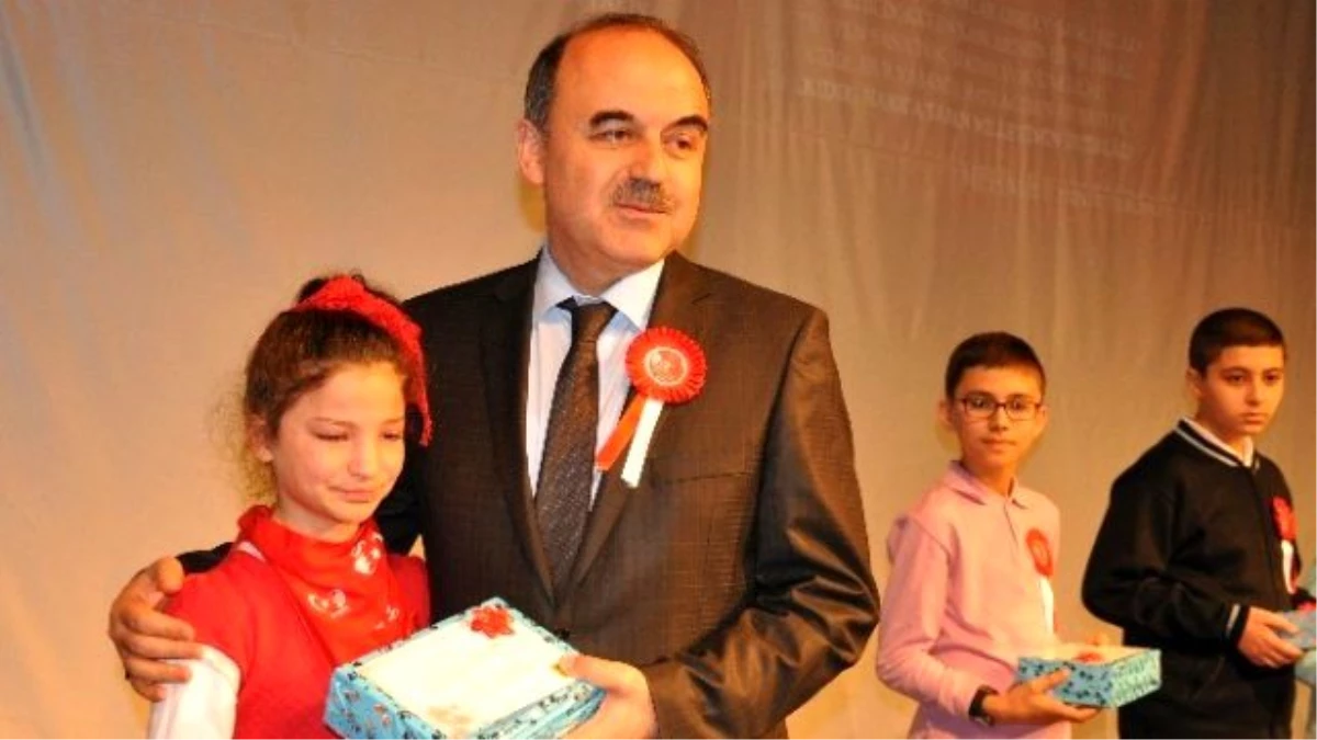 Mehmet Akif Ödül Almadı Deyip Ödülünü Kabul Etmedi
