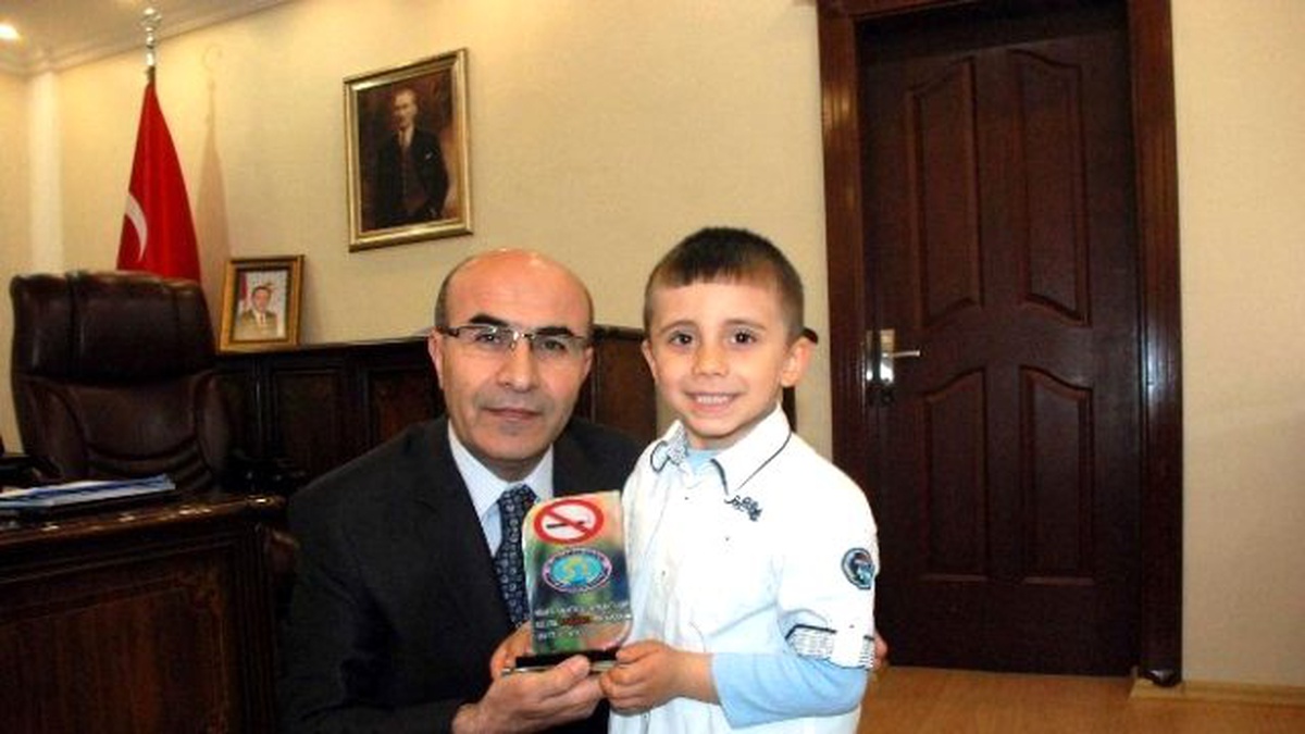 Minik Kardelenlerden Vali Demirtaş\'a Ziyaret