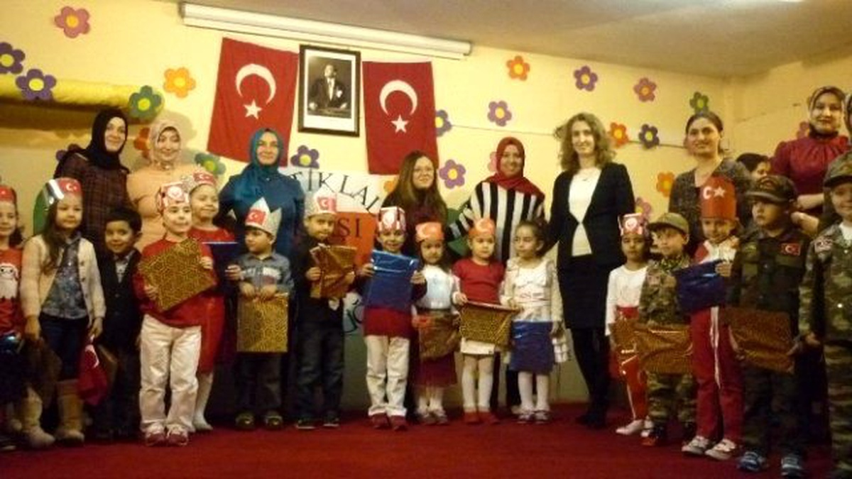 Miniklerin İstiklal Marşı Okuma Heyecanı
