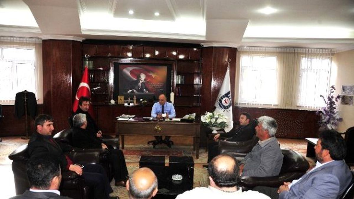 Muhtarlar Derneğinden Başkan Çalışkan\'a Ziyaret