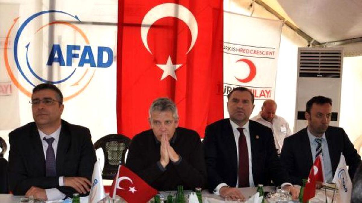 NATO Parlamenter Asamblesi Heyeti İslahiye Çadır Kentini Gezdi