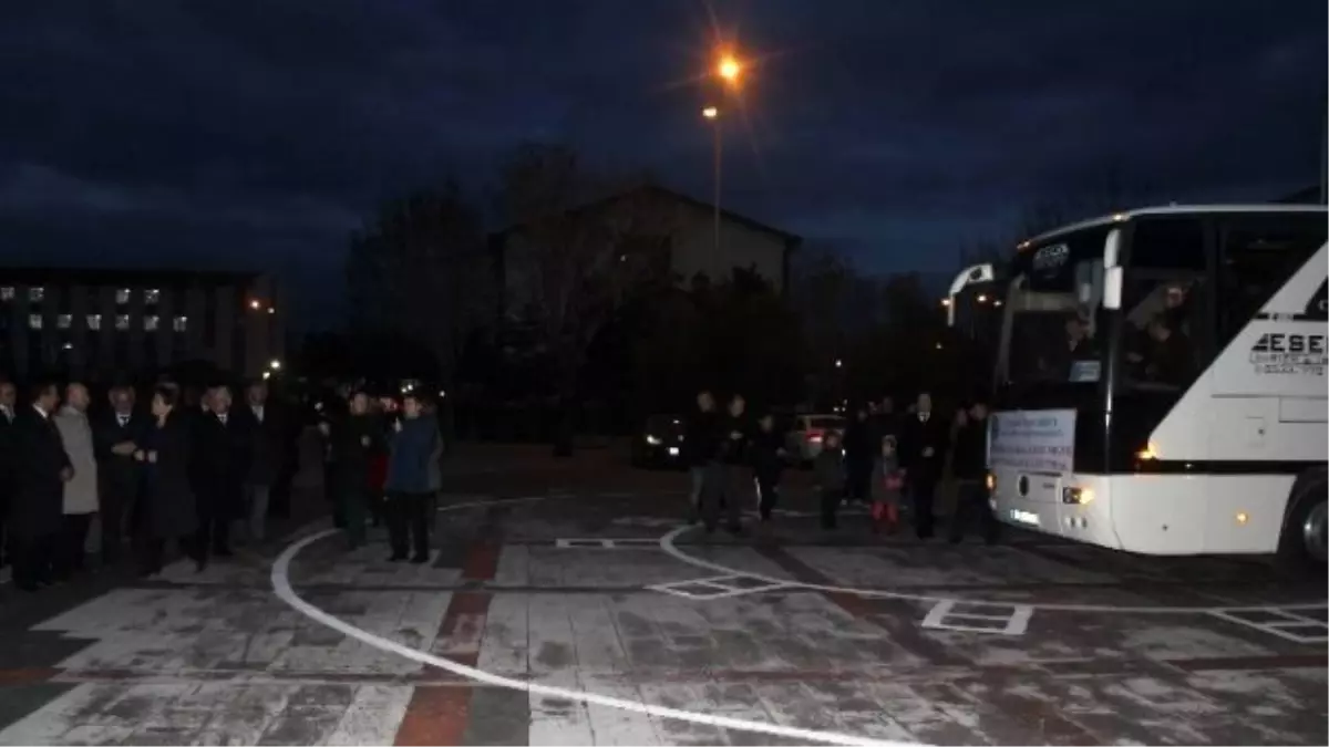 Öğrenciler Çanakkale'ye Uğurlandı