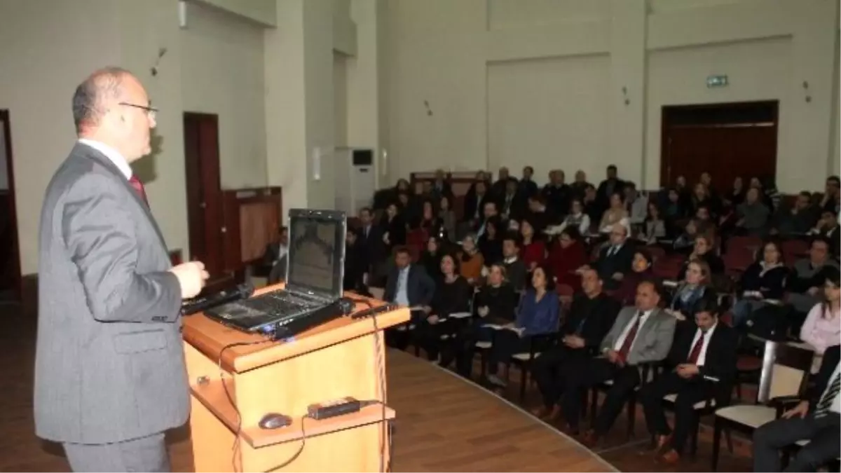 Öğreten Öğrenendir" Projesi Kapsamında Öğretmenlere Seminer Verildi