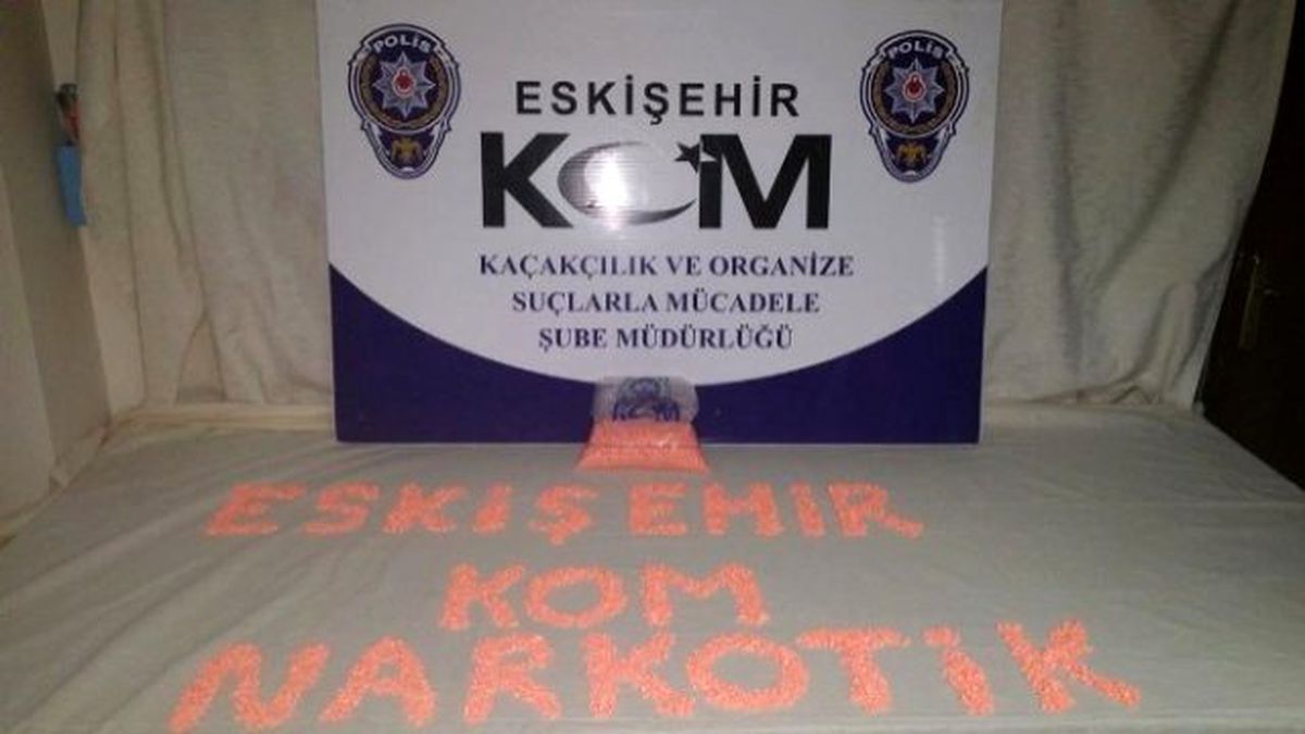 Sırt Çantasında 10 Bin Ecstasy Hap
