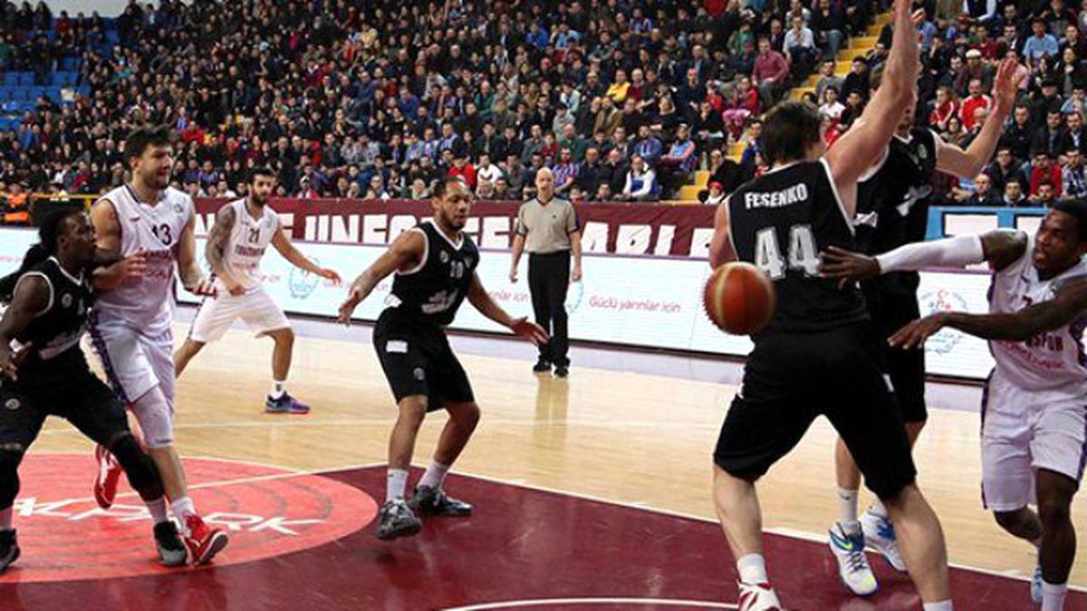Trabzonspor Eurochallenge\'ta Final Four\'a Yükseldi