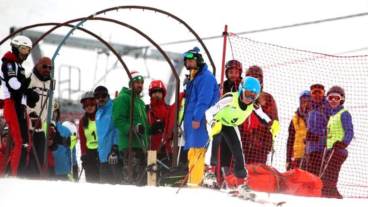 Ünilig Kış Spor Oyunları Başladı