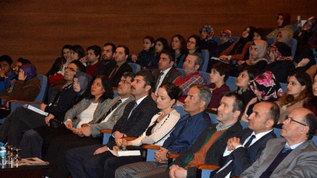 Üniversitede Madde Bağımlılığı Konferansı
