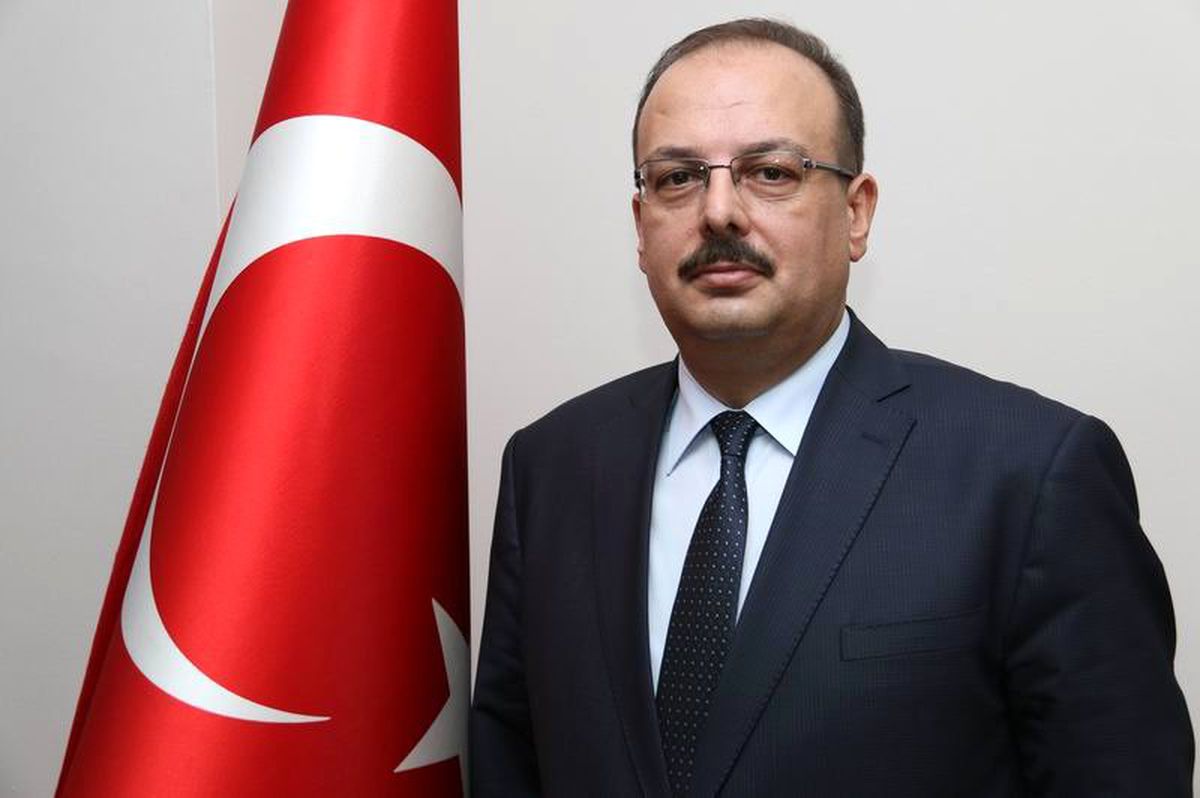 Hakkari Valisi Canbolat\'tan 12 Mart Mesajı
