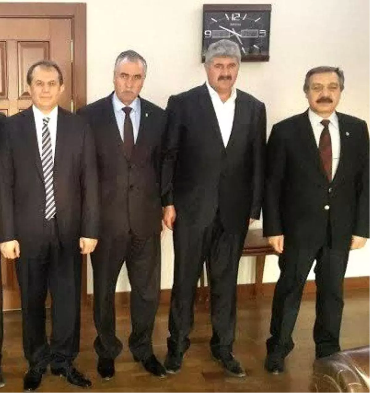 Van Esob'dan Vali Taşyapan'a Ziyaret