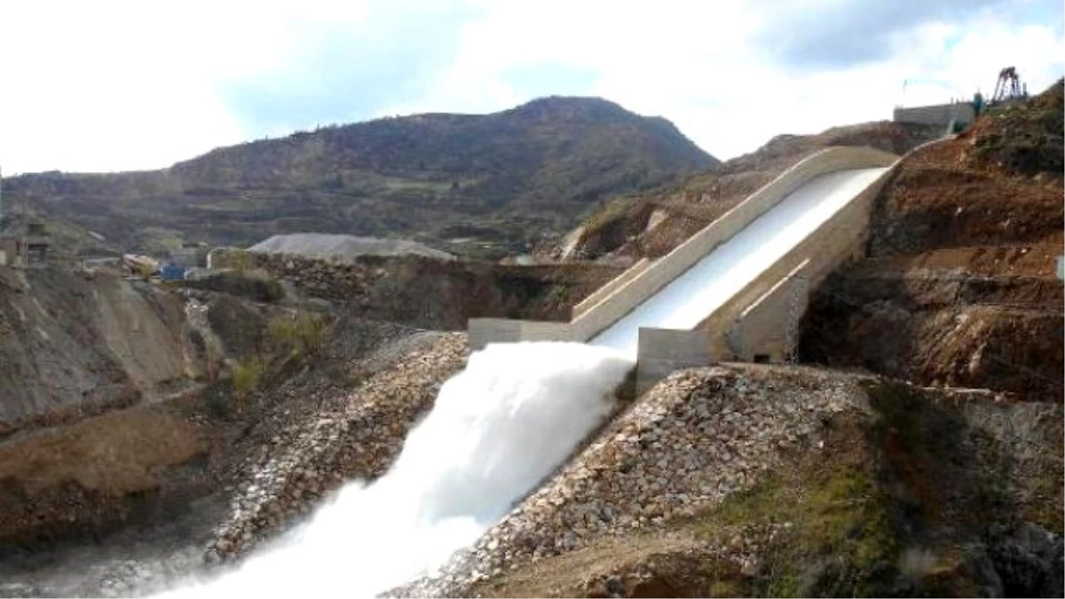 Baraj Kapakları Açıldı, Boşaltılan 3 Mahalle Sular Altında Kaldı
