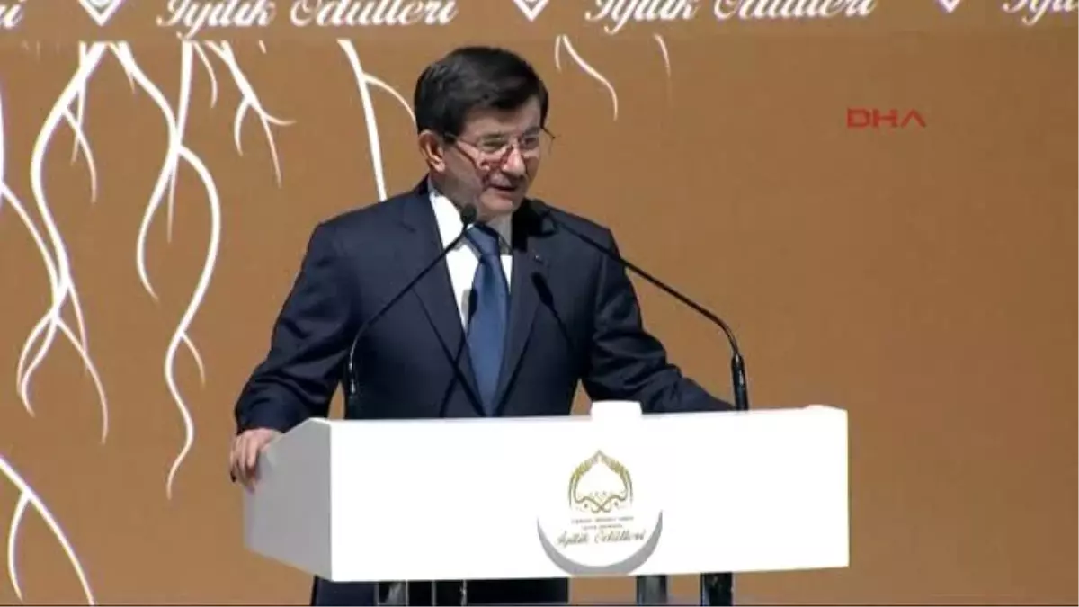 Başbakan Davutoğlu, Türkiye Diyanet Vakfı 40\'ıncı Yıl Programı İyilik Ödülleri Töreni\'nde Konuştu 3