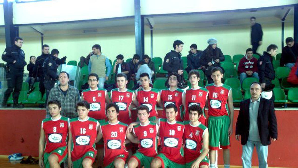 Bostanlıspor\'un Genç Basketbolcuları Final Grubunda…