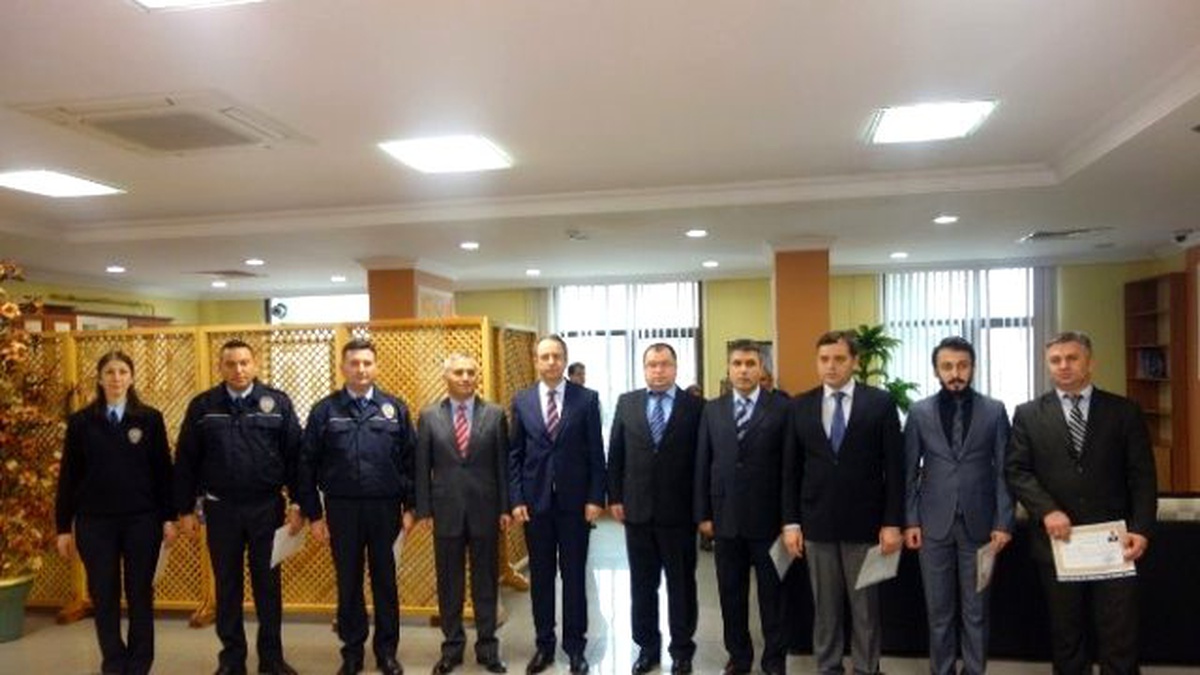 Çerkezköy Kaymakamı Kubilay Başarılı Polisleri Ödüllendirdi