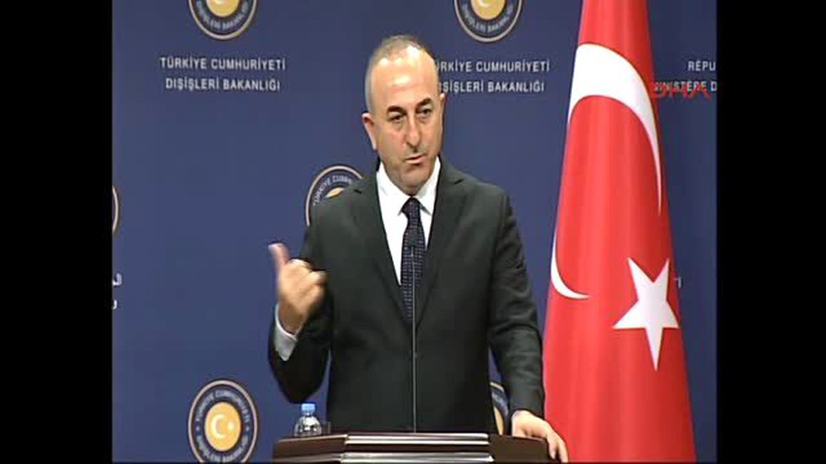 Dışişleri Bakanı Mevlüt Çavuşoğlu Makedonya Dışişleri Bakanı Nikola Poposki\'yle ile Ortak Basın...