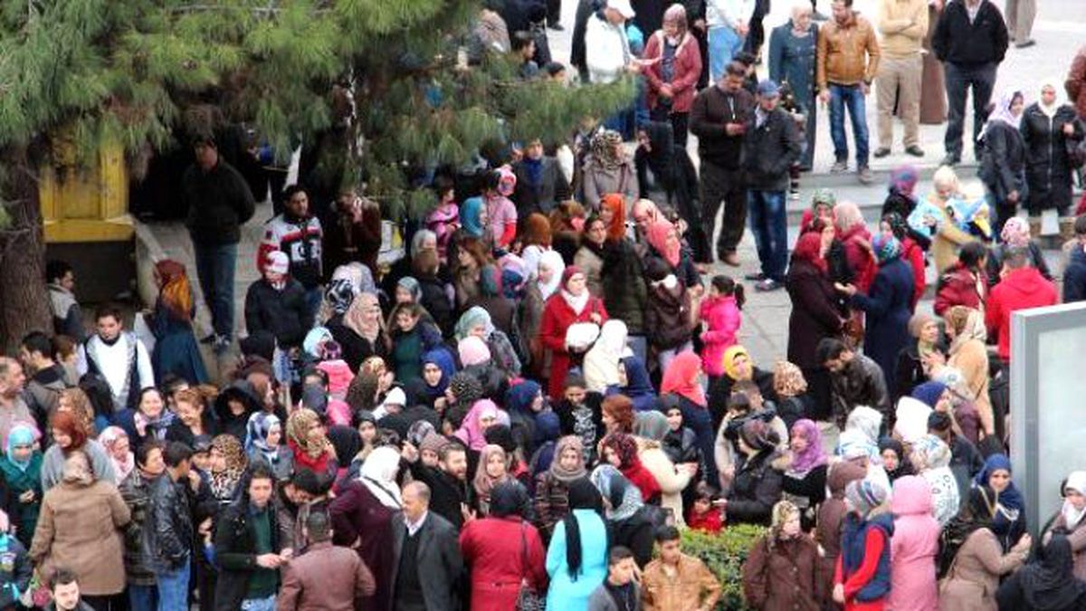 Hanımlar Derneği\'nde Mültecilerle Sohbet