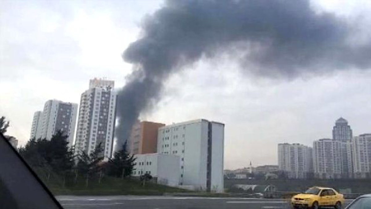 Hurdalık Yandı, Dumanlar Kilometrelerce Uzaklıktan Görüldü