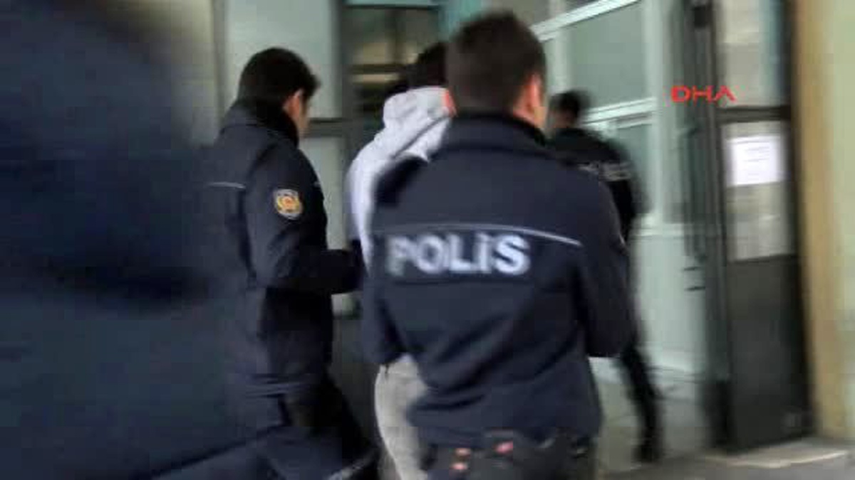İstanbul\'da Gözaltına Alınan "Torbacılar" Adliyeye Sevkedildi