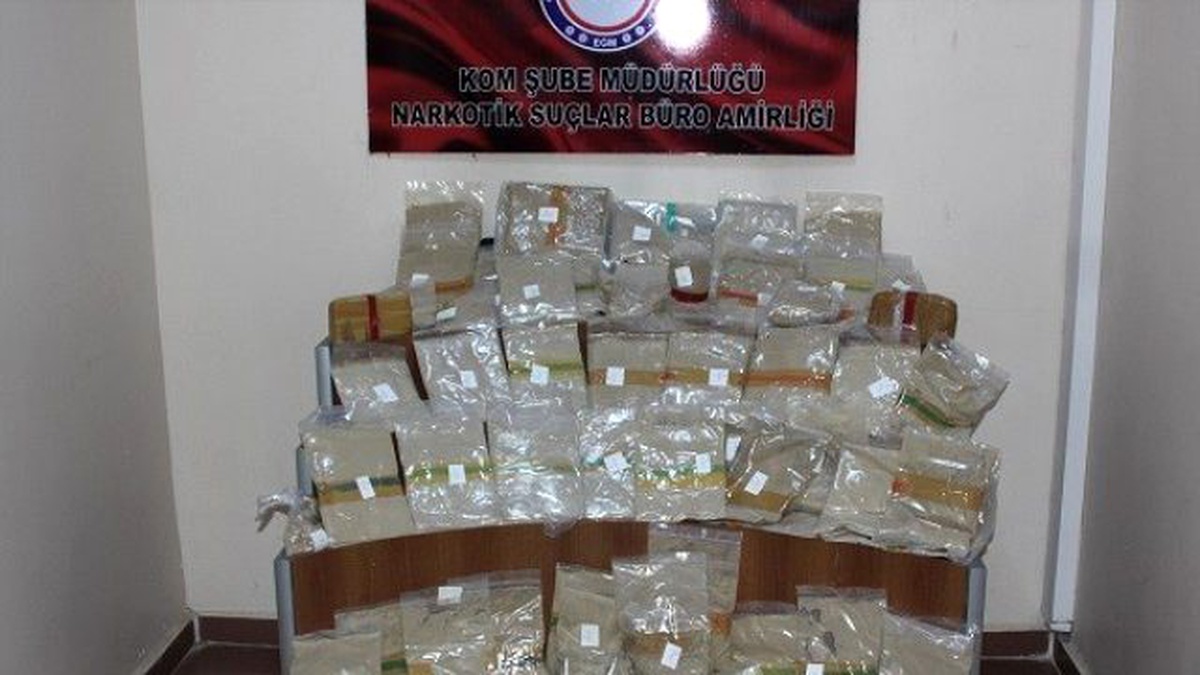 Erzurum\'da Polis, Uyuşturucu Tacirlerine Geçit Vermiyor