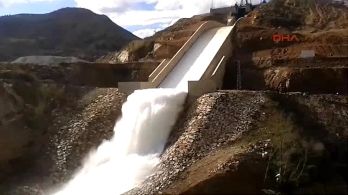 Mersin Baraj Kapakları Açıldı, Boşaltılan 3 Mahalle Sular Altında Kaldı