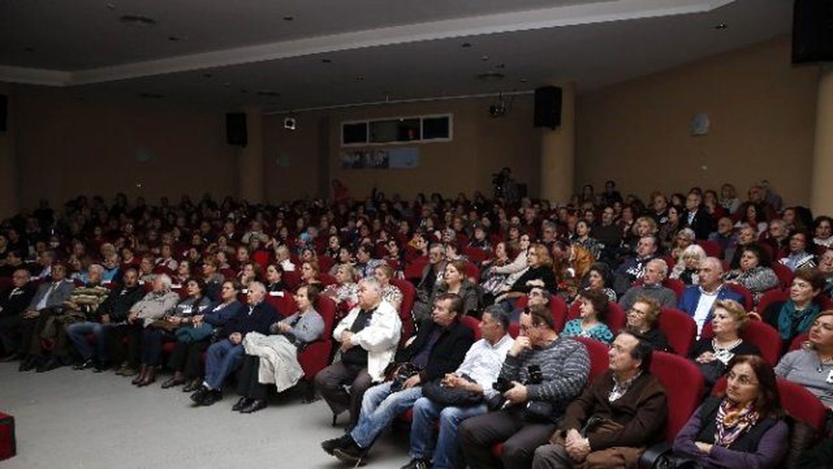 Müzeyyen Senar Şarkılarla Anıldı