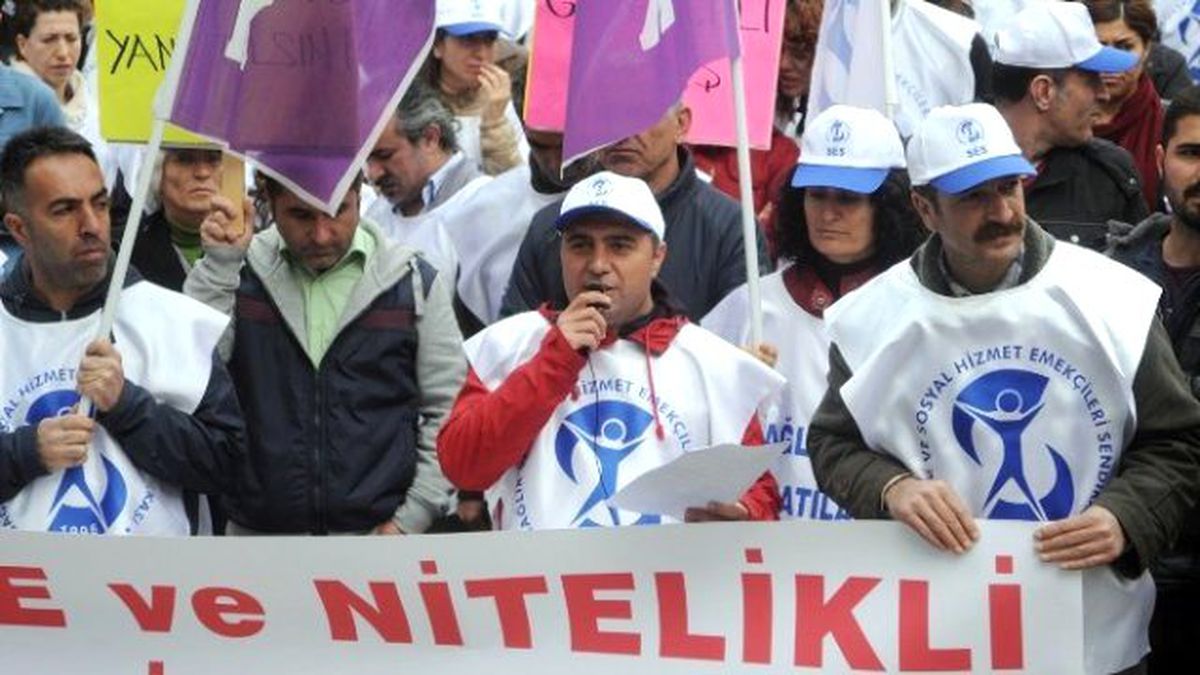 Tunceli\'de Sağlık Çalışanları İş Bıraktı