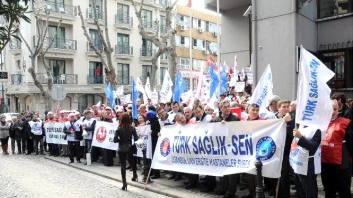 Türk Sağlık-Sen\'den Sağlık Müdürlüğü Önünde Eylem