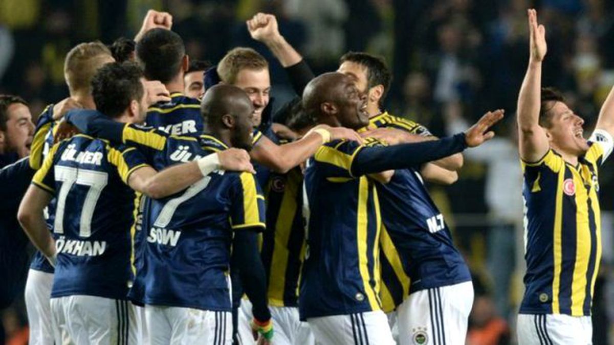 Fenerbahçe Yönetimi\'nden Flaş Kararlar!