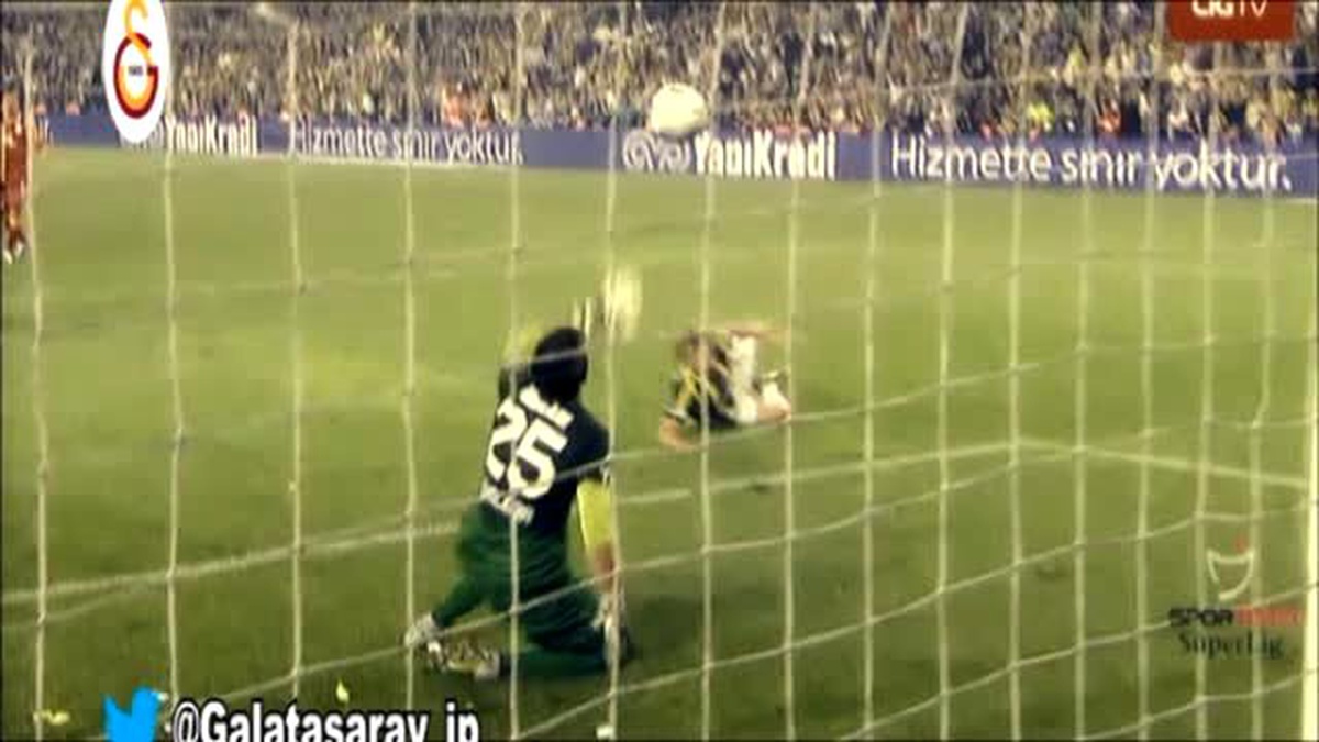 Galatasaraylı Futbolculardan Japonca Mesaj