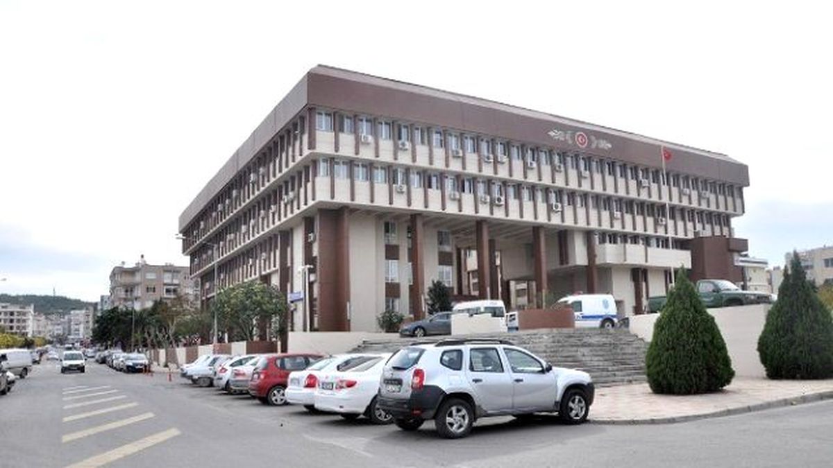 İzmir\'de Seçmen Listeleri Askıya Çıktı